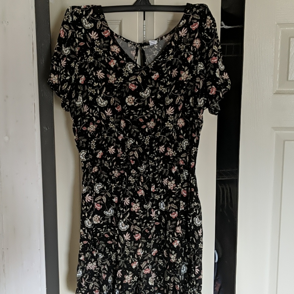 Ladies floral romper size Large